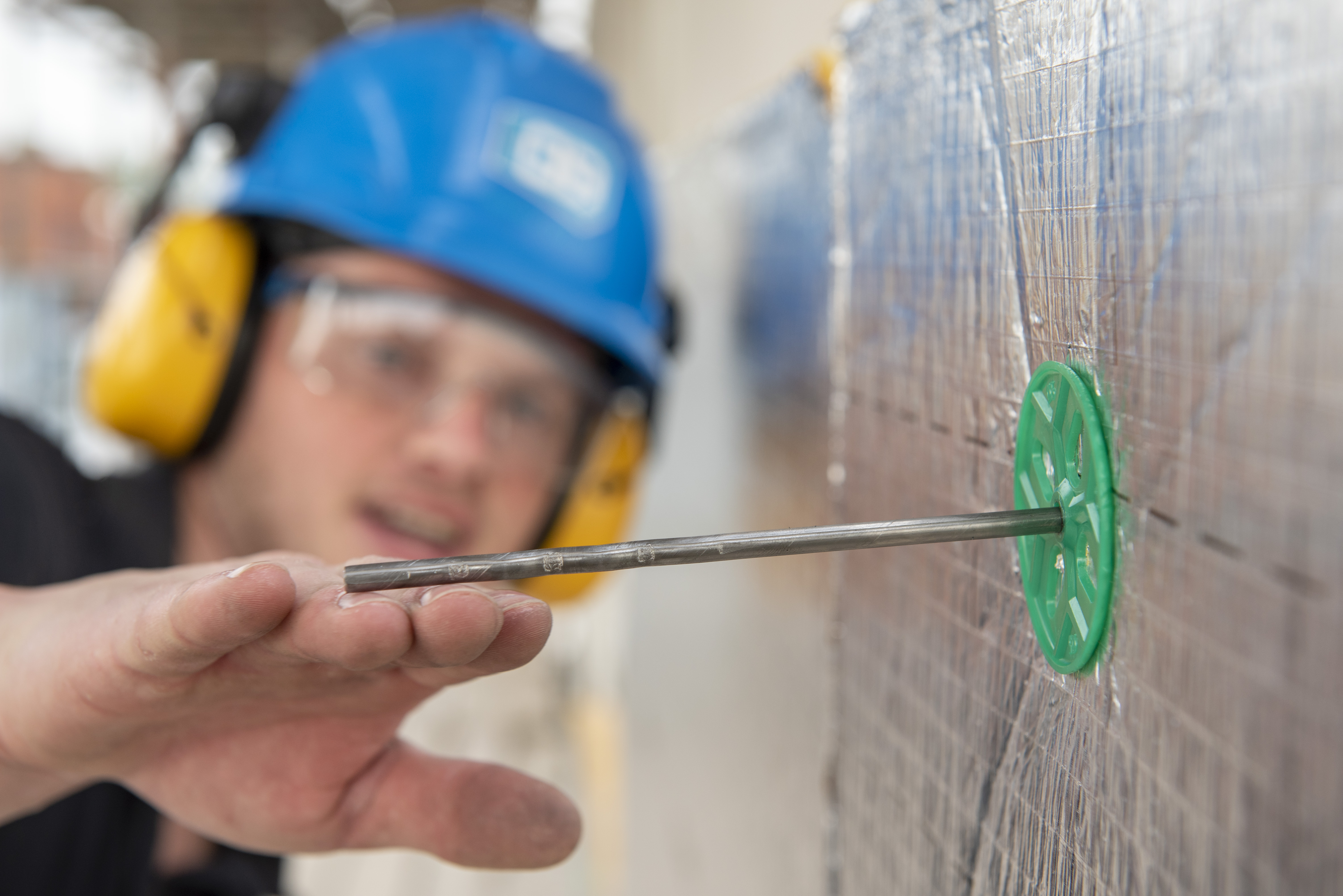 Installation d'un ancrage dans la cavité Installation d'un ancrage dans la cavité